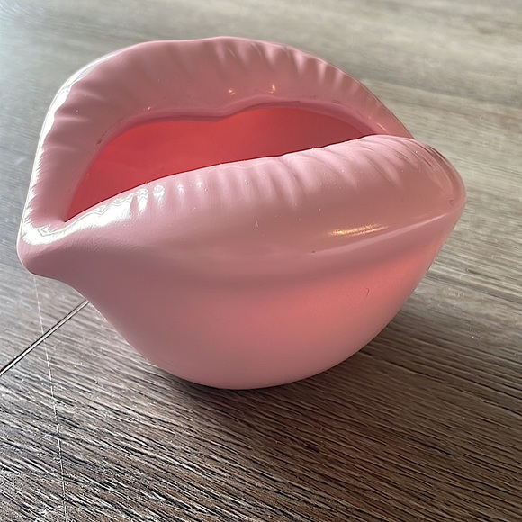 Y2K Lip Holder/Bowl - Picture 3 of 4